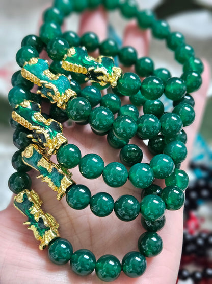 Black, Red & Green Agate Pixiu Bracelet (Elastic Fit)